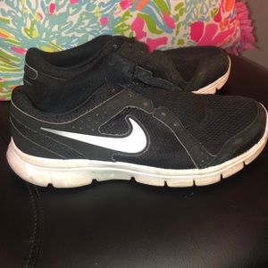 GUC Nike Flex Experience RN 2